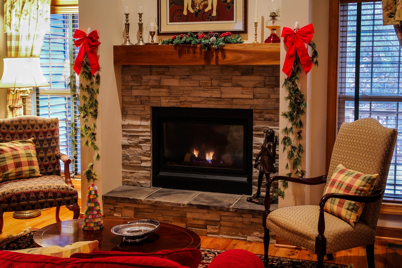 simple fireplace holiday decor