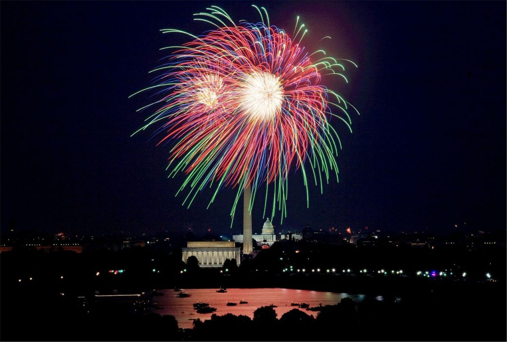 fireworks over the lincoln memorial